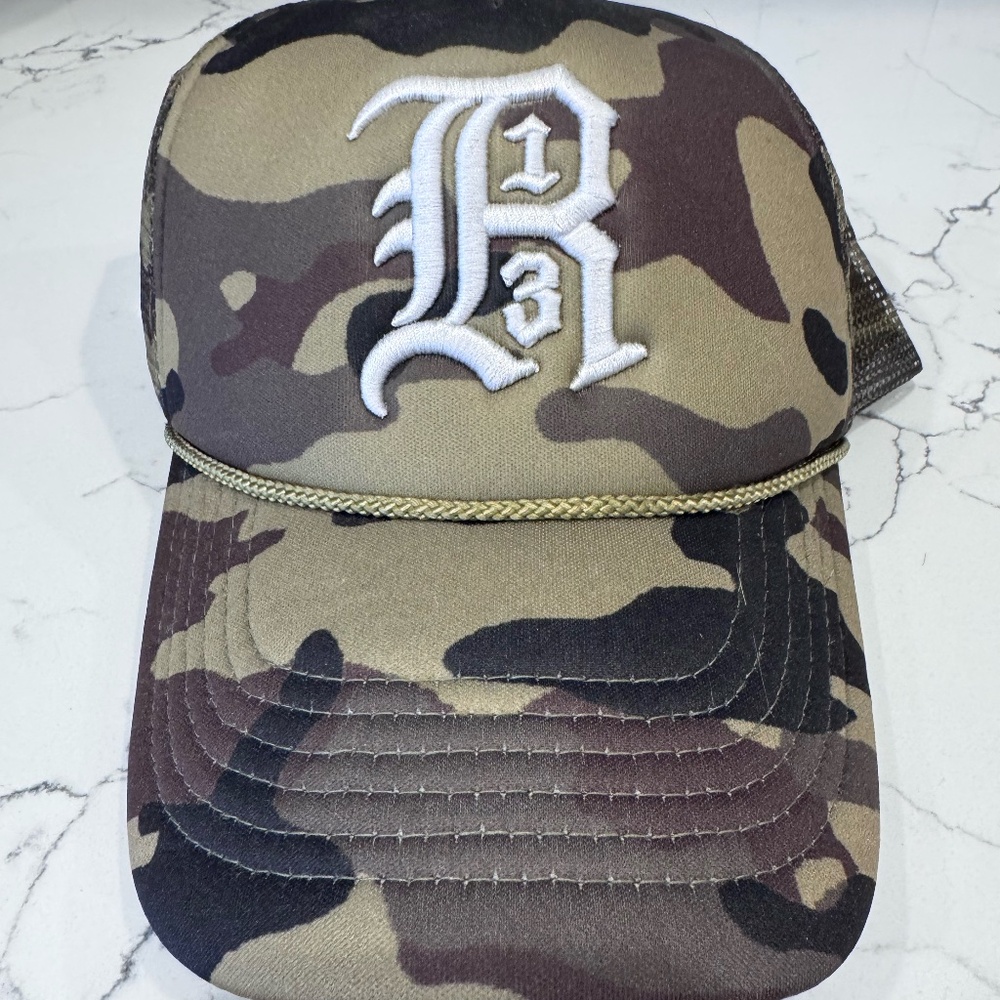 R13 Hat